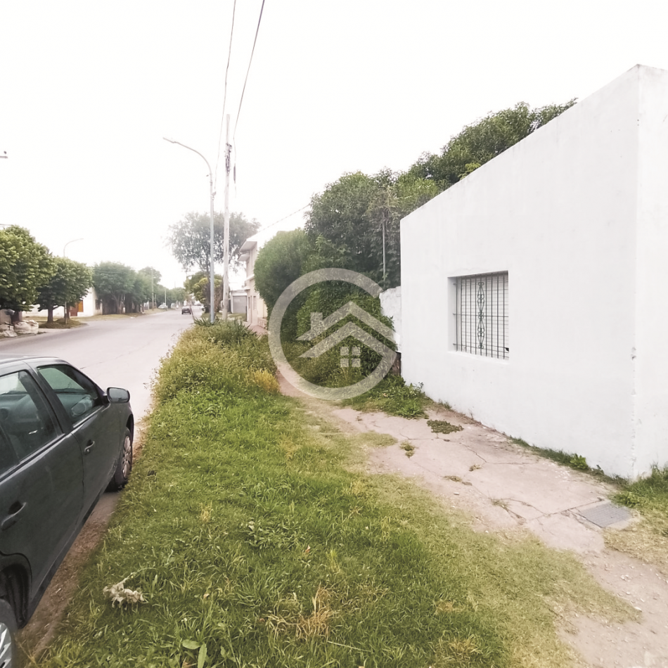 TERRENO CON CASA