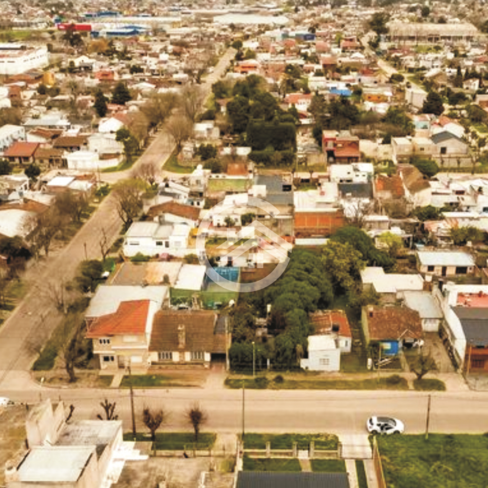 TERRENO CON CASA