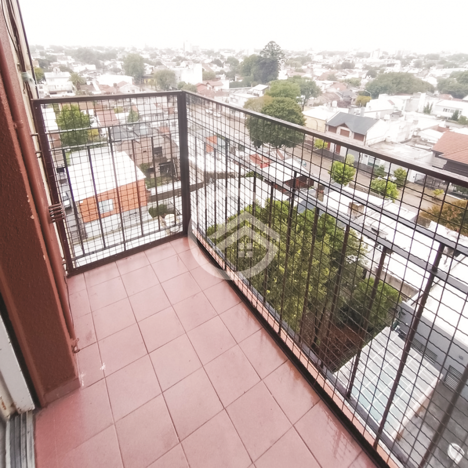 Departamento 3 ambientes con balcon 