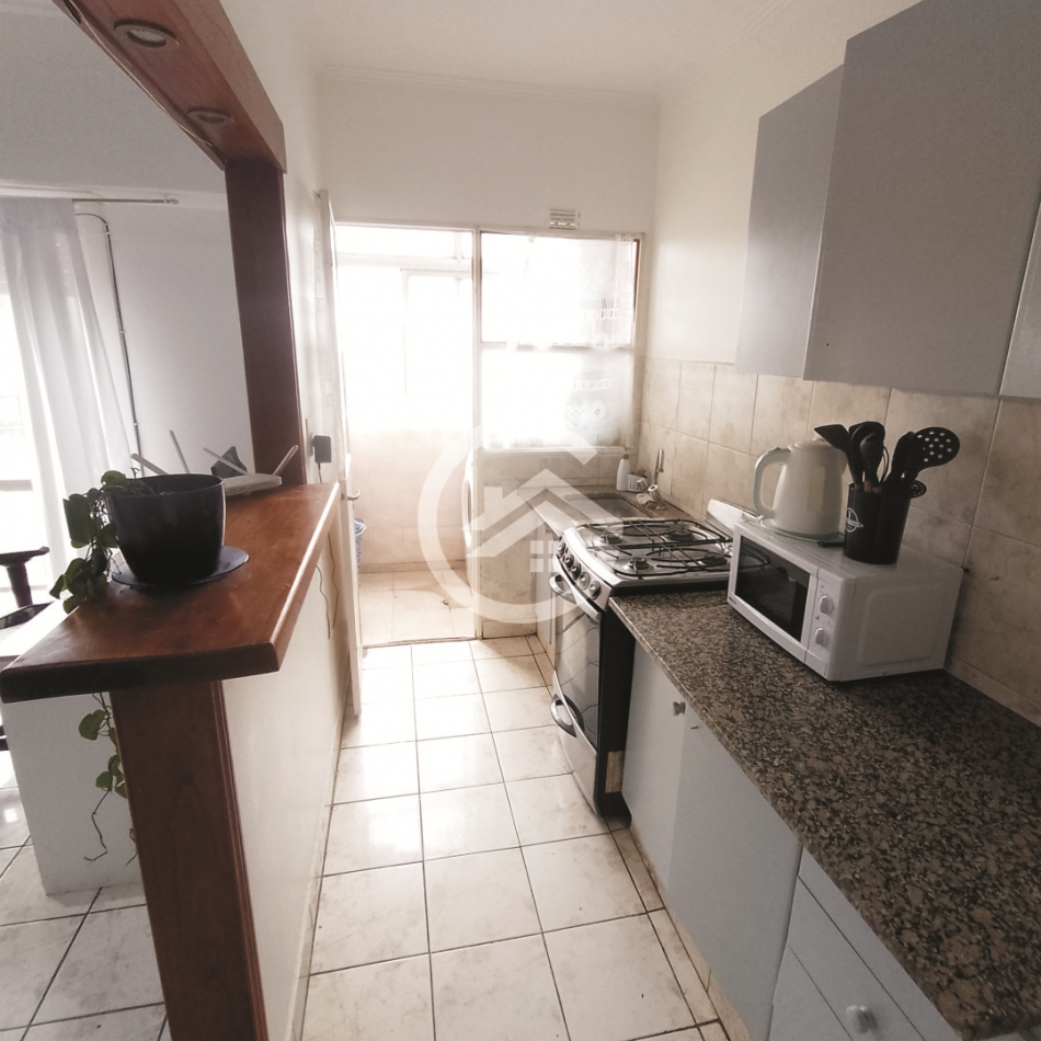 Departamento 3 ambientes con balcon 