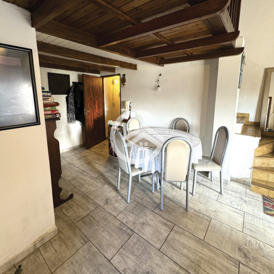 PH 3 AMBIENTES AL FRENTE CON BALCON 