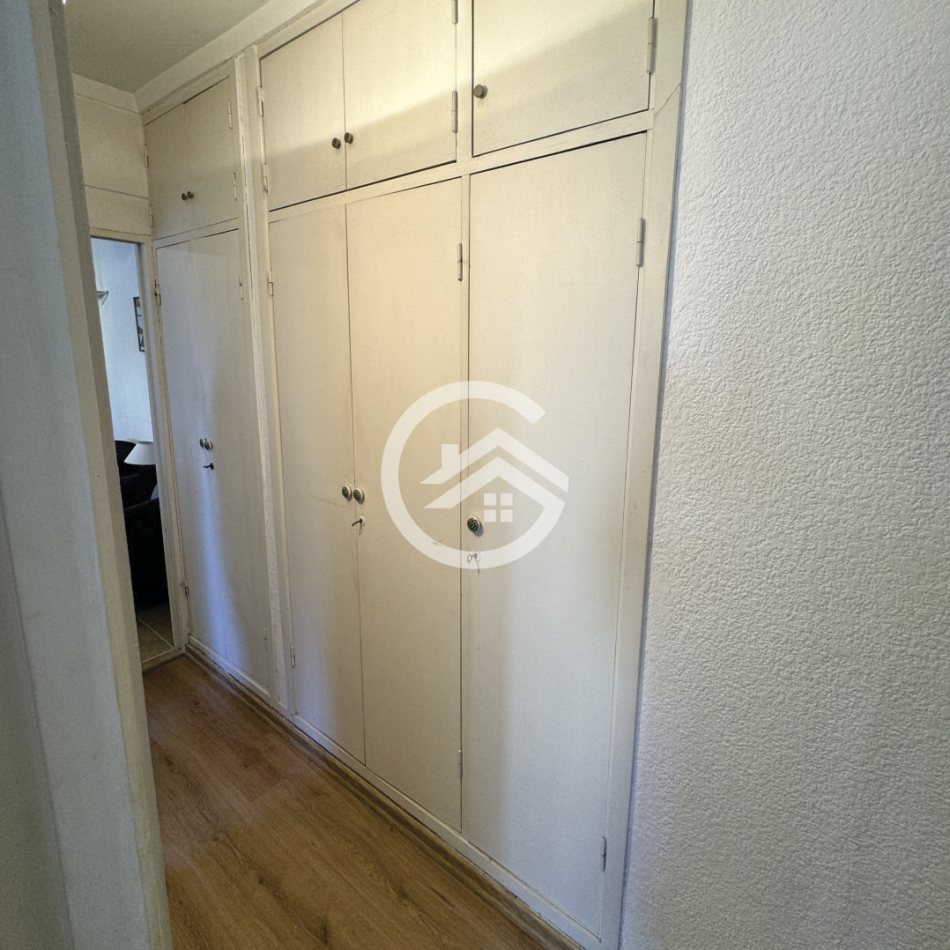 DEPARTAMENTO 2 AMBIENTES CON DEPENDENCIA Y COCHERA