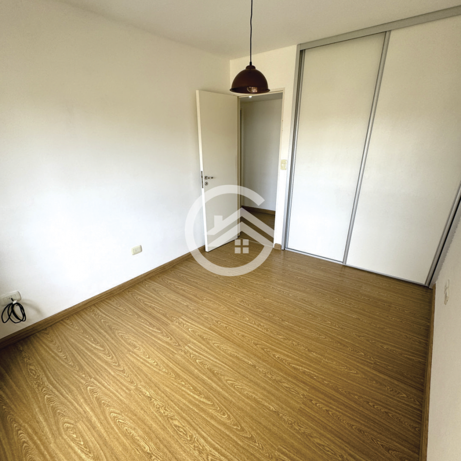 Departamento 3 ambientes con cochera 