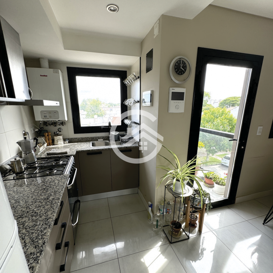 DEPARTAMENTO 3 AMBIENTES EN DUPLEX