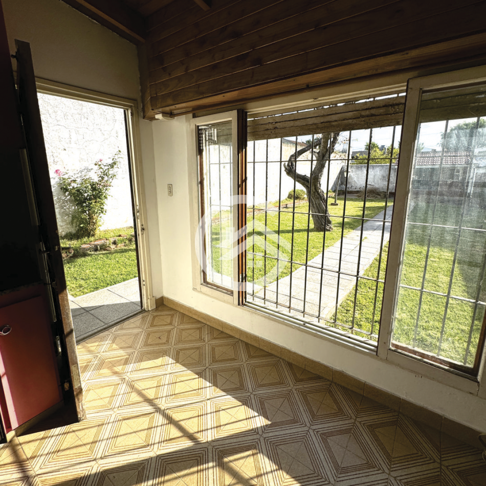 Venta Chalet 3 ambientes, garaje doble y gran parque!  