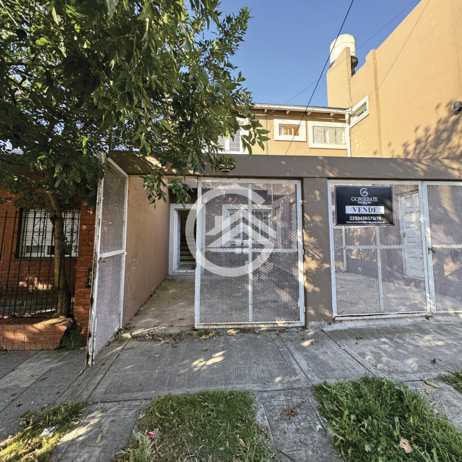 PH 3 AMBIENTES SIN EXPENSAS Y CON ENTRADA PARA VEHICULO