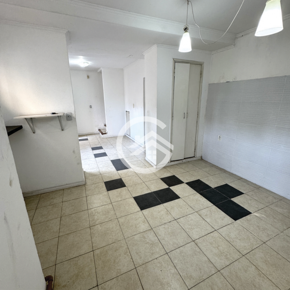 PH 3 AMBIENTES SIN EXPENSAS Y CON ENTRADA PARA VEHICULO