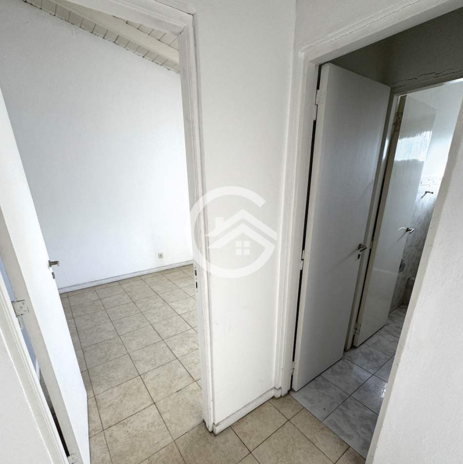 PH 3 AMBIENTES SIN EXPENSAS Y CON ENTRADA PARA VEHICULO