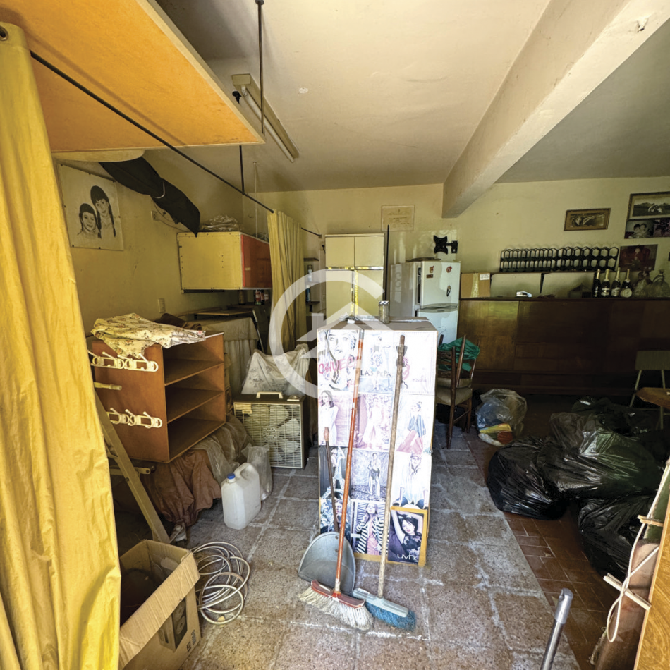 Casa 3 Ambientes con cochera y quincho. 