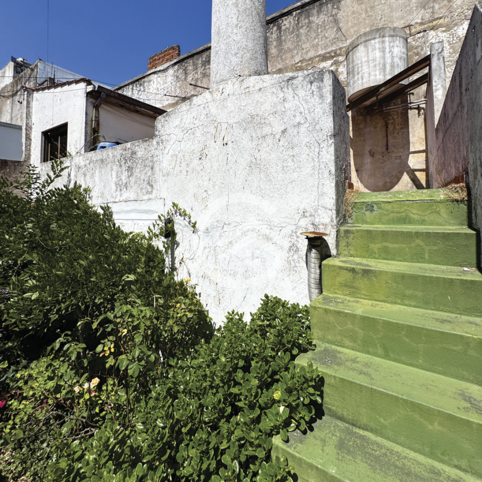 Casa 3 Ambientes con cochera y quincho. 