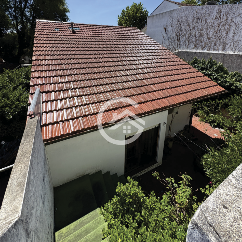 Casa 3 Ambientes con cochera y quincho. 