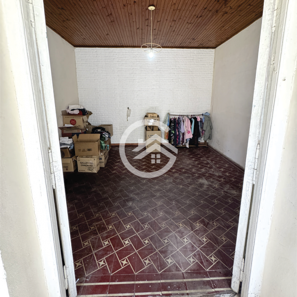 Oportunidad! Casa 5 ambientes con parque.